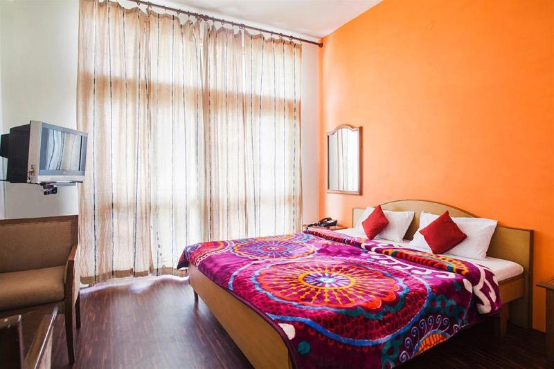 Oyo 28425 Dal Lake Resort Dharamshala Luaran gambar