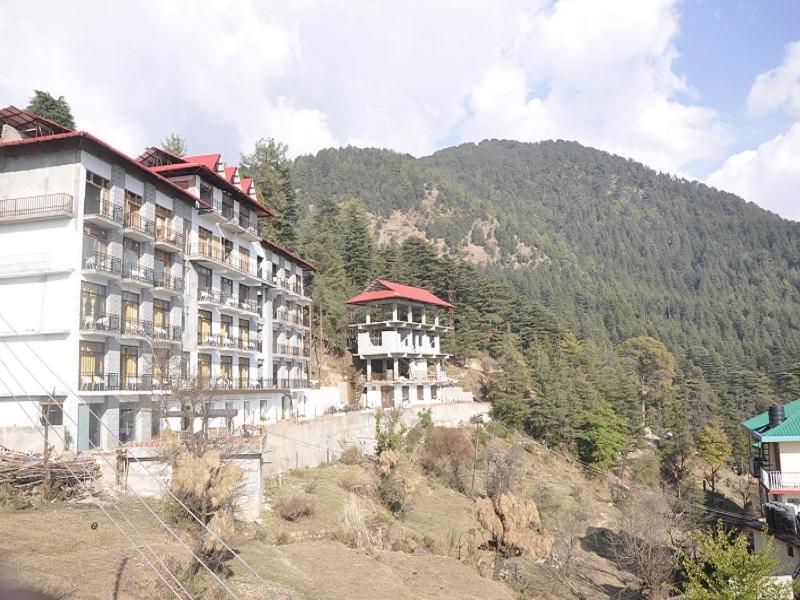 Oyo 28425 Dal Lake Resort Dharamshala Luaran gambar